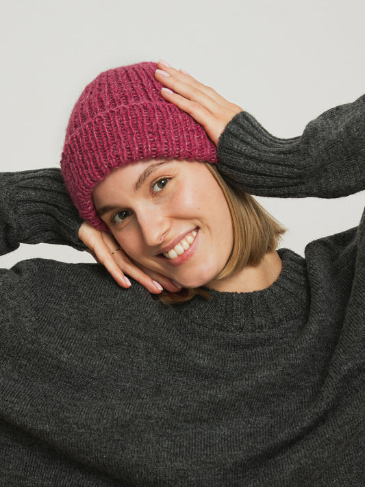 Czapka DARLA - Malinowa