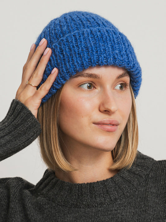 Czapka DARLA – Kobaltowa