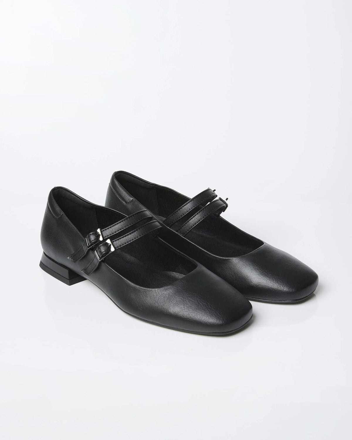 Blackberry Mary Jane Pumps czarne baleriny ze skóry z winogron