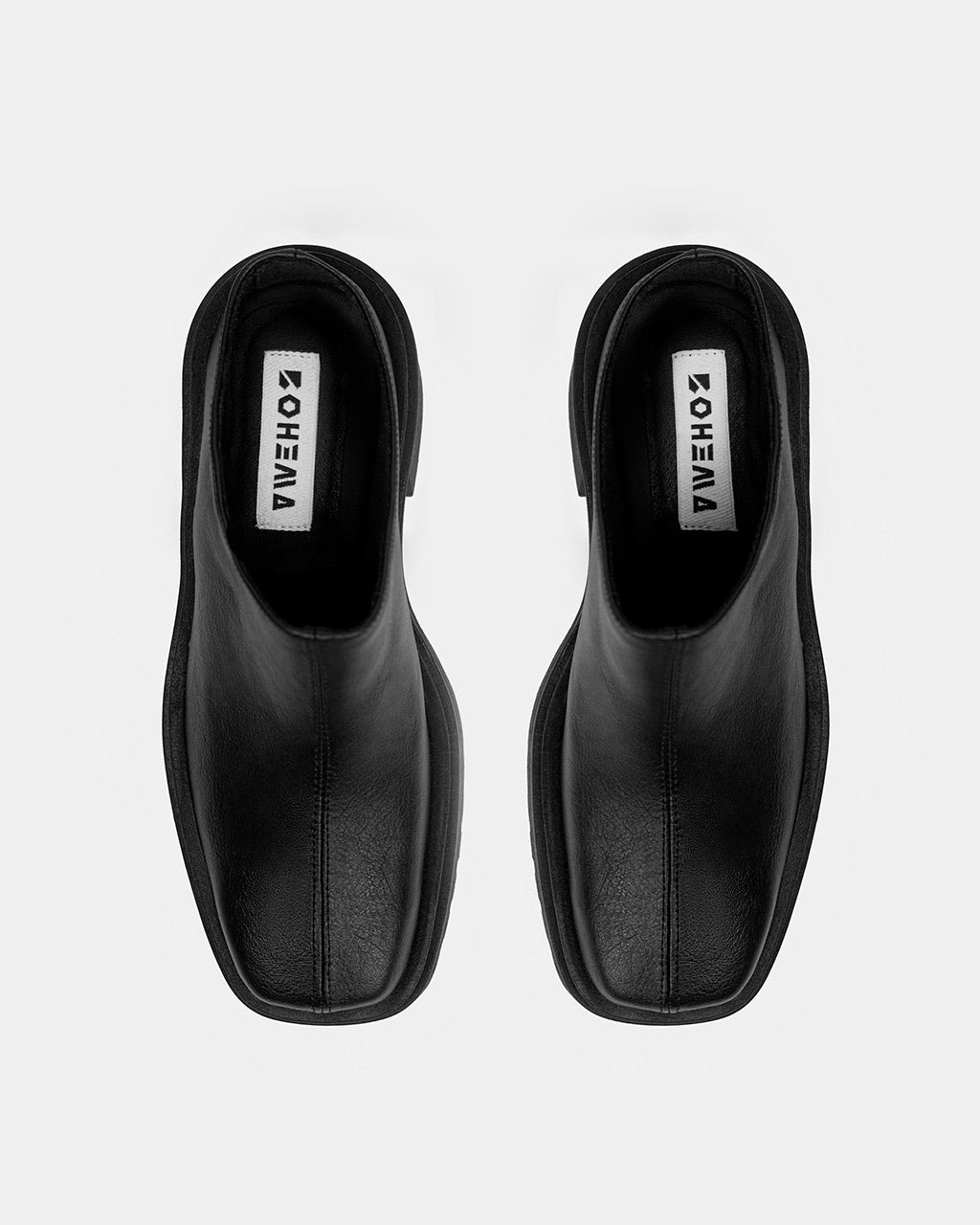 Squared Mule Black czarne mule ze skóry z winogron