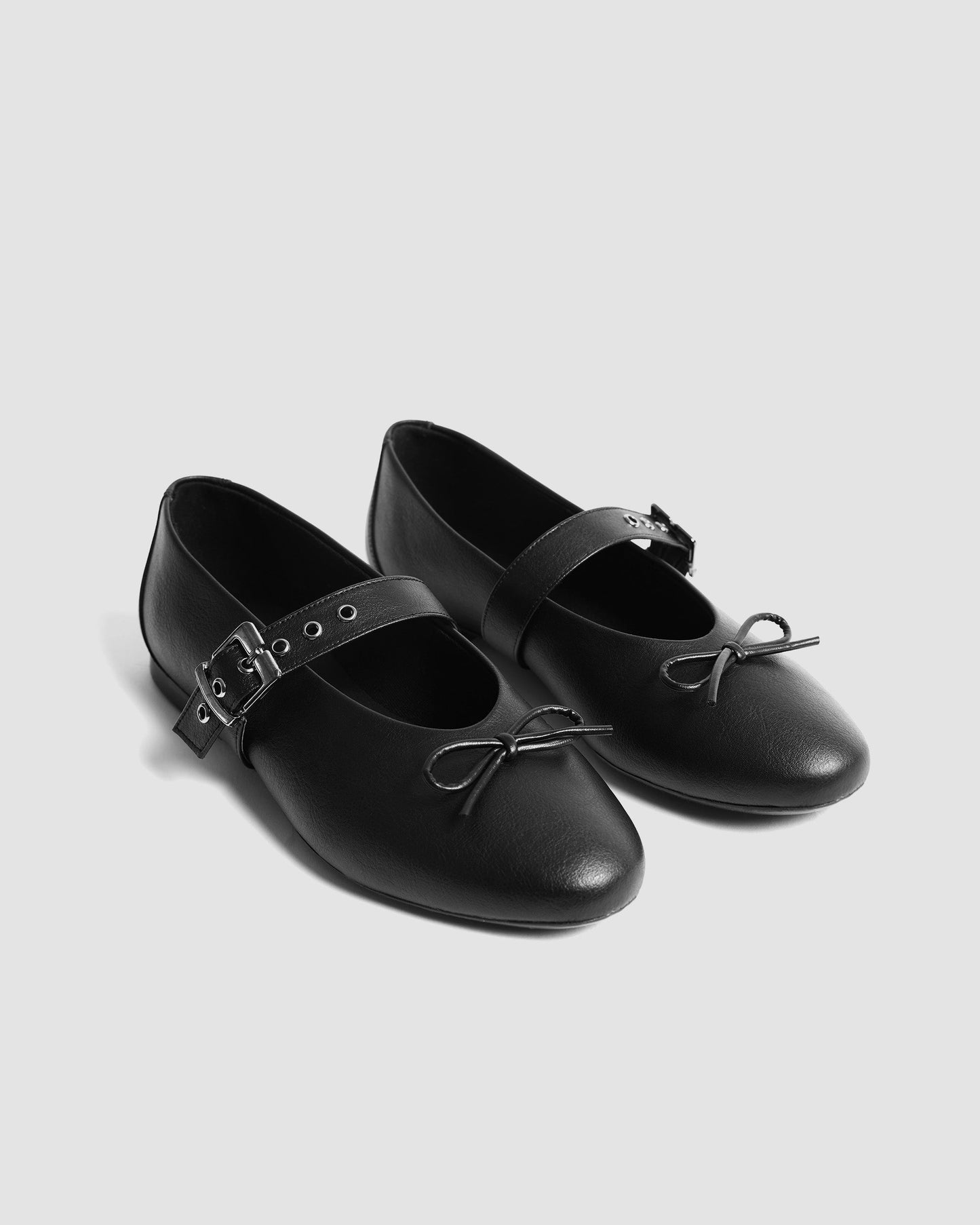 Mara Pumps Black czarne baleriny z paskiem