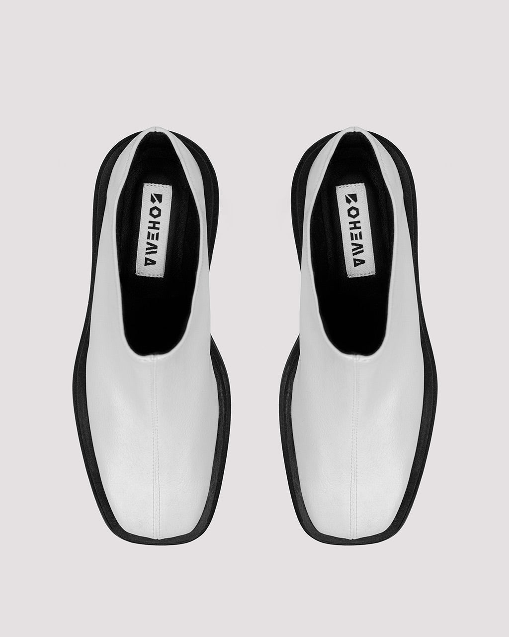 Squared Mule White białe mule ze skóry z winogron