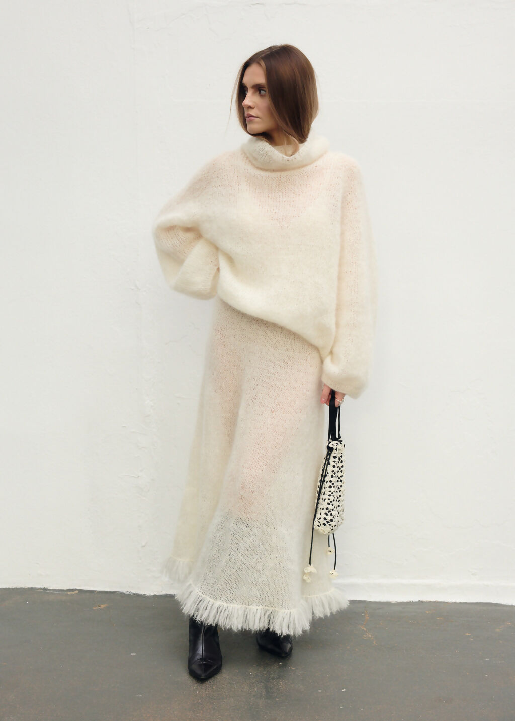 Sukienka Ofelia ręcznie wykonywana na drutach