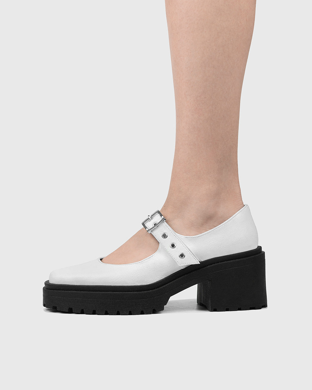 Squared Pumps White baleriny w stylu Mary Jane ze skóry z winogron