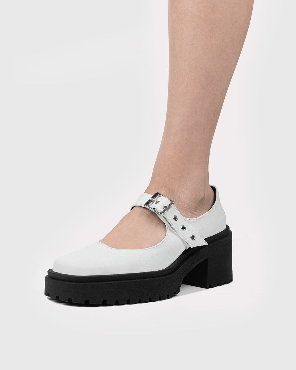 Squared Pumps White baleriny w stylu Mary Jane ze skóry z winogron