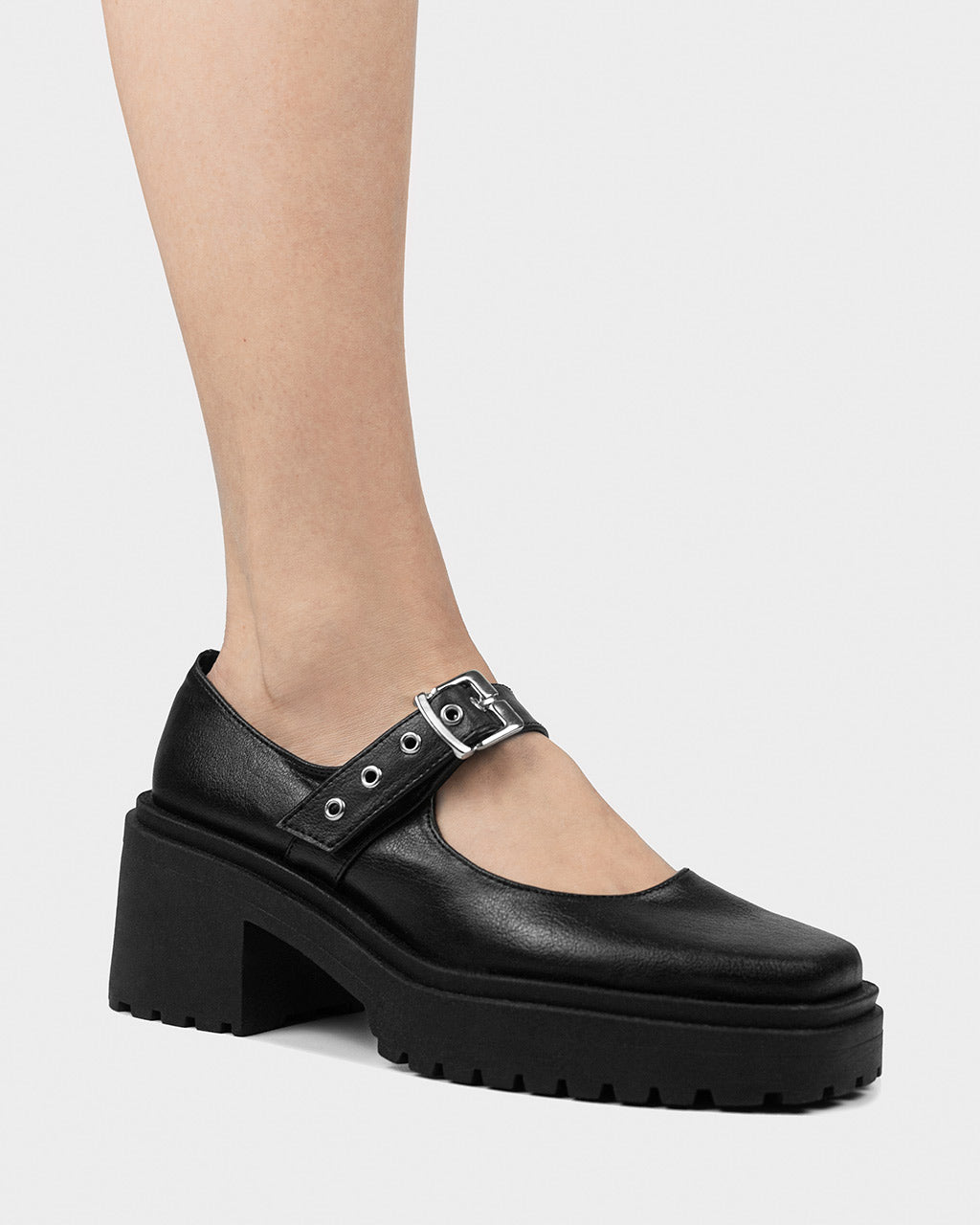Squared Pumps Black baleriny w stylu Mary Jane ze skóry z winogron