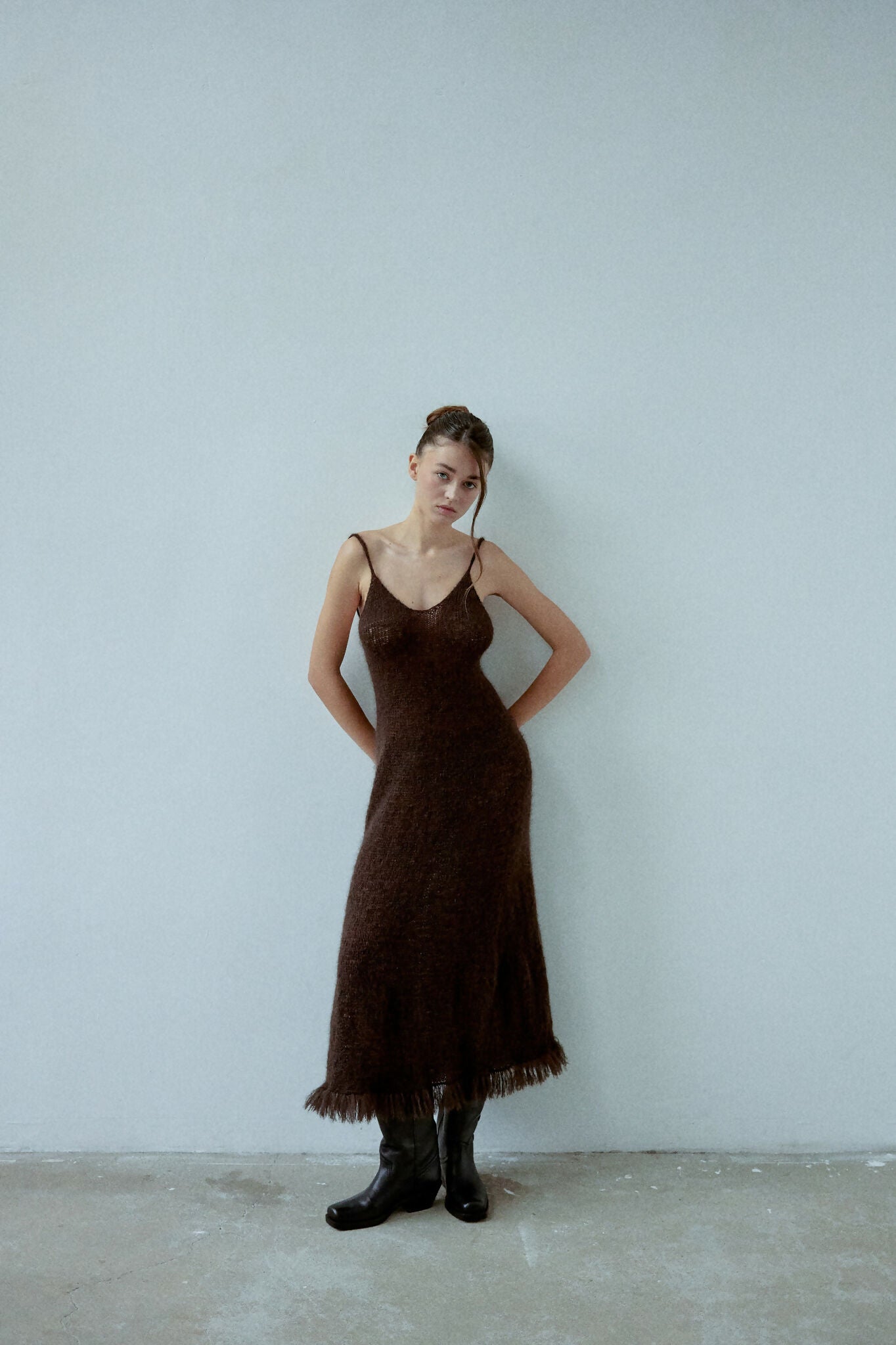 Sukienka Ofelia ręcznie wykonywana na drutach