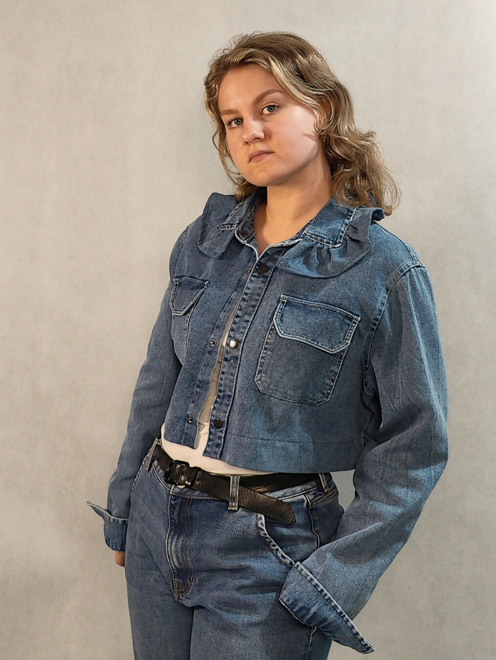 Jeansowa katanka z falbanką