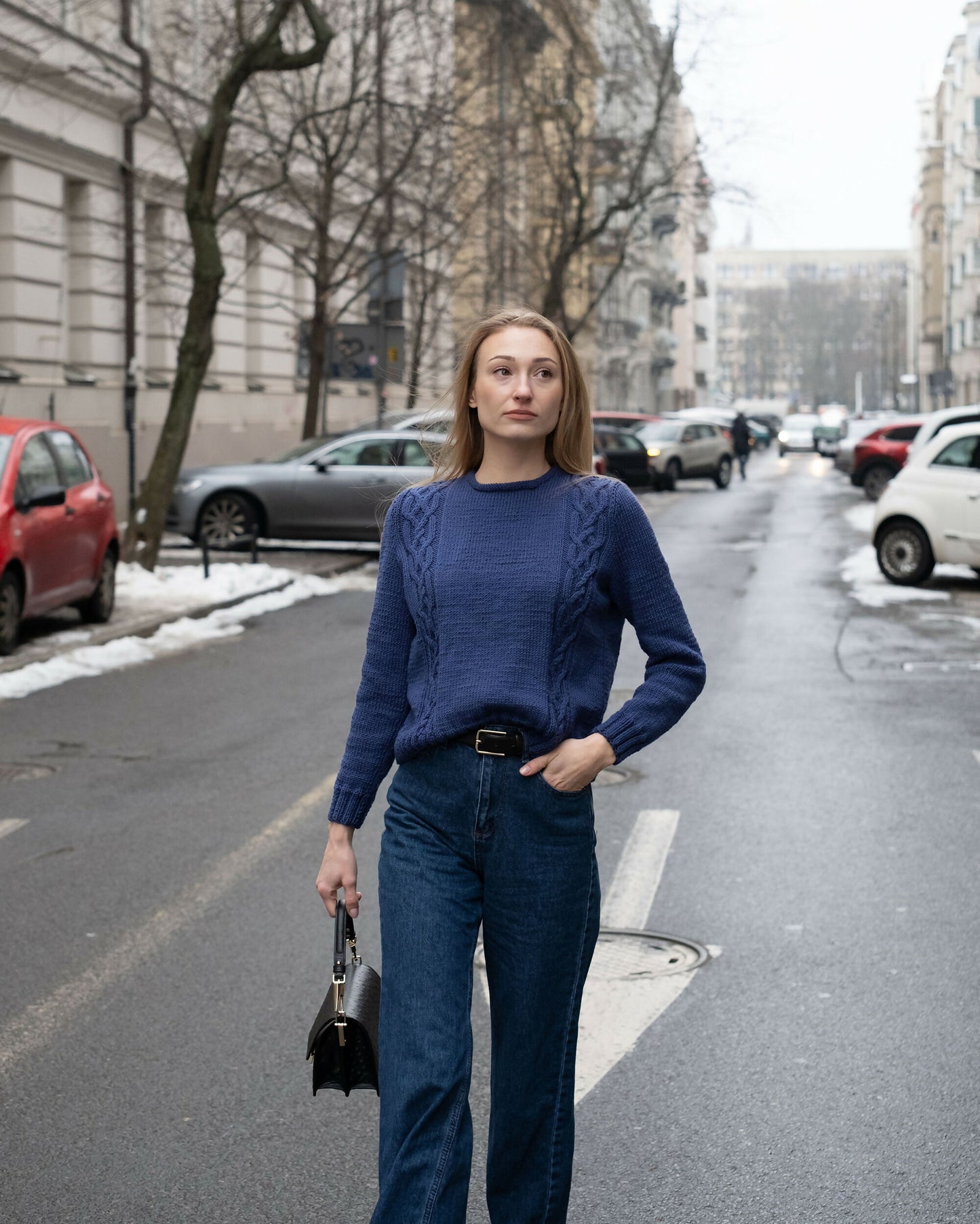 Sweter LAMIA – Granatowy