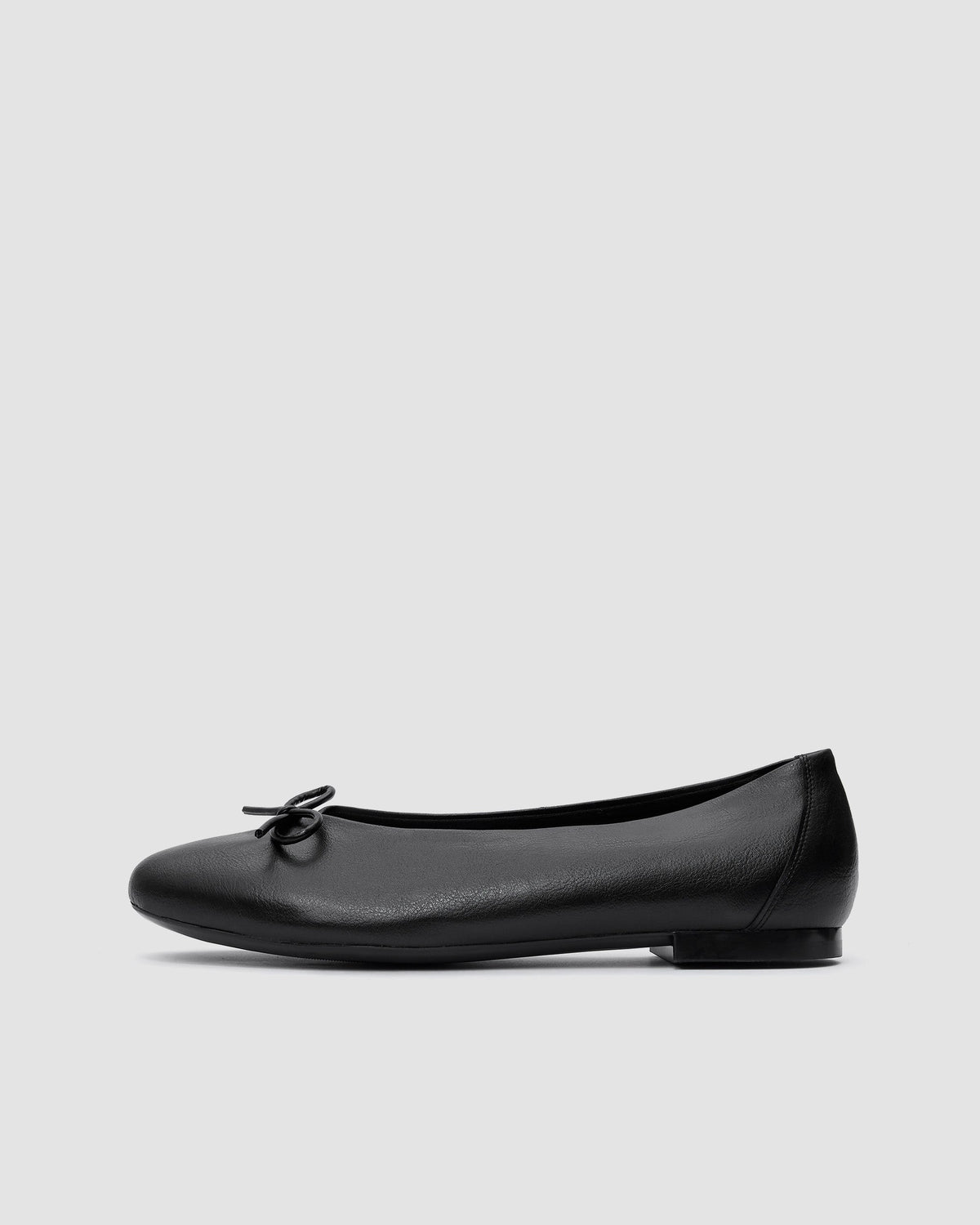 Mossy Pumps Black czarne baleriny z kokardką