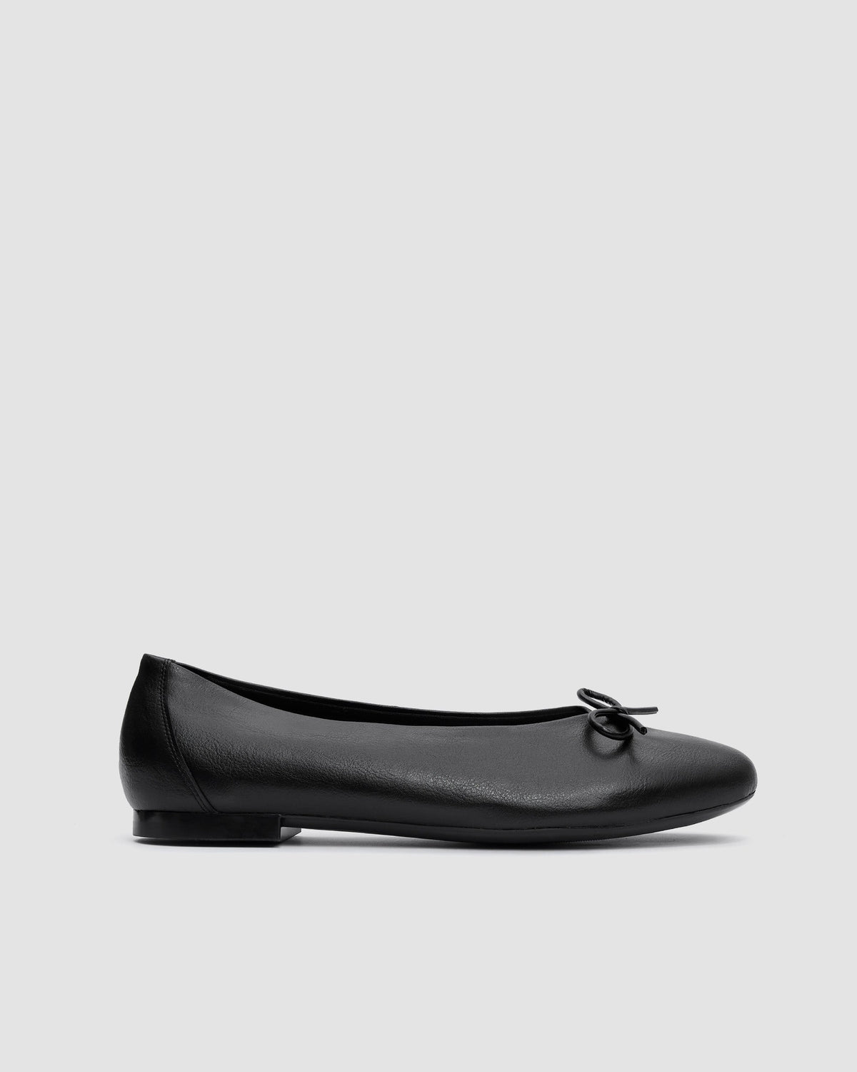 Mossy Pumps Black czarne baleriny z kokardką