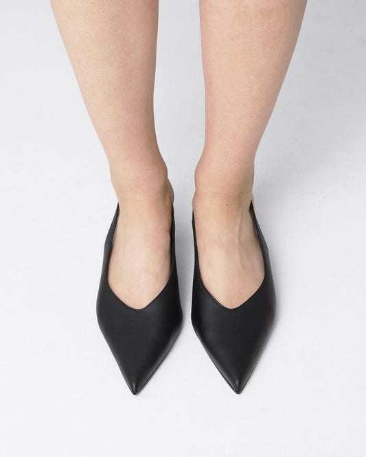 Kitten Heels Black czarne czółenka z odkrytą piętą
