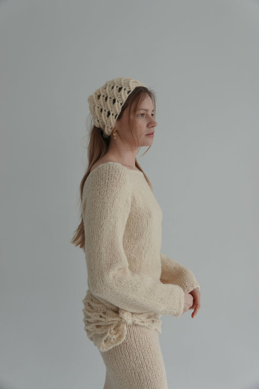 Sweter Cara ręcznie wykonywany na drutach