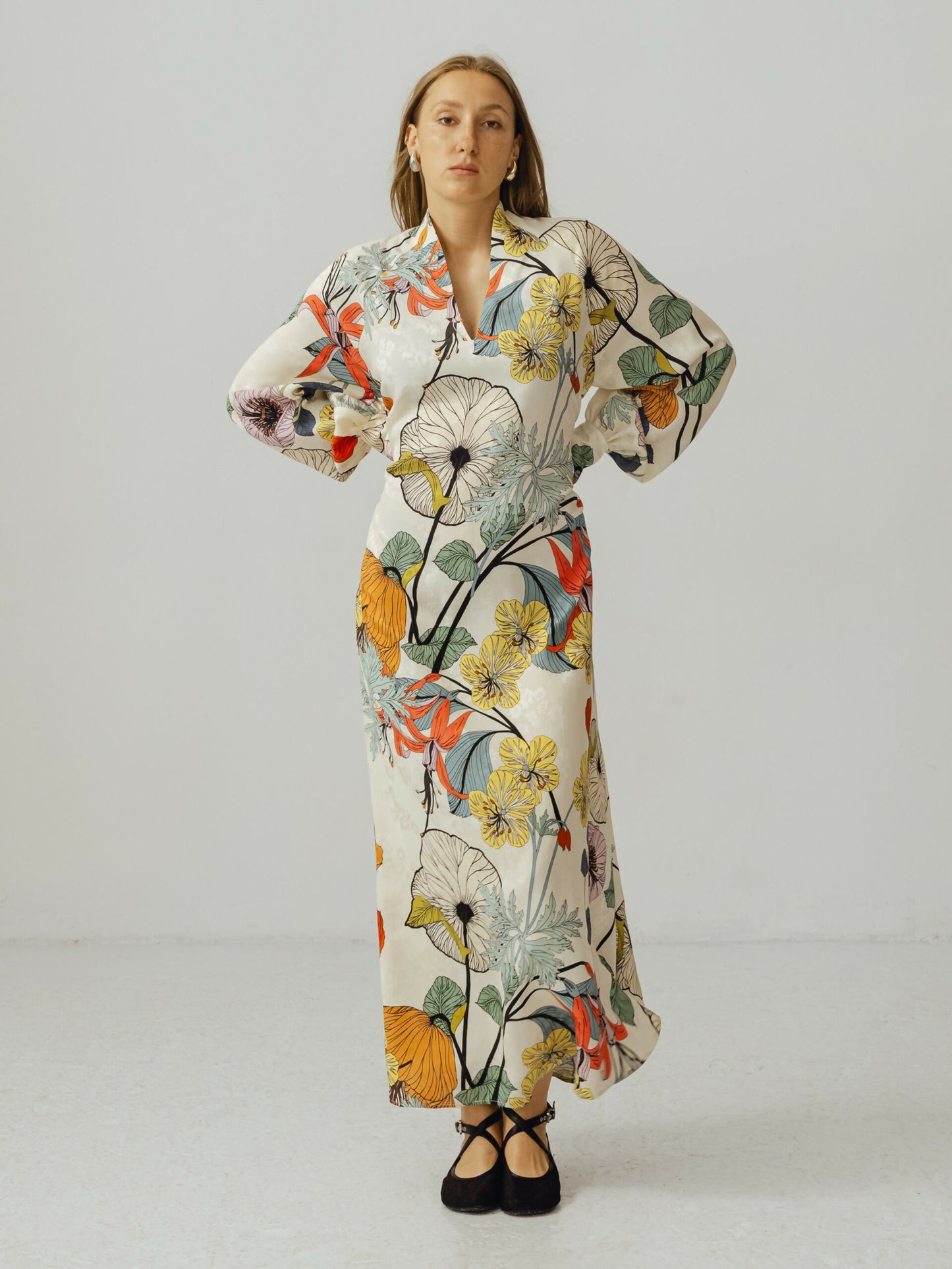 Sukienka maxi oversize w kwiaty