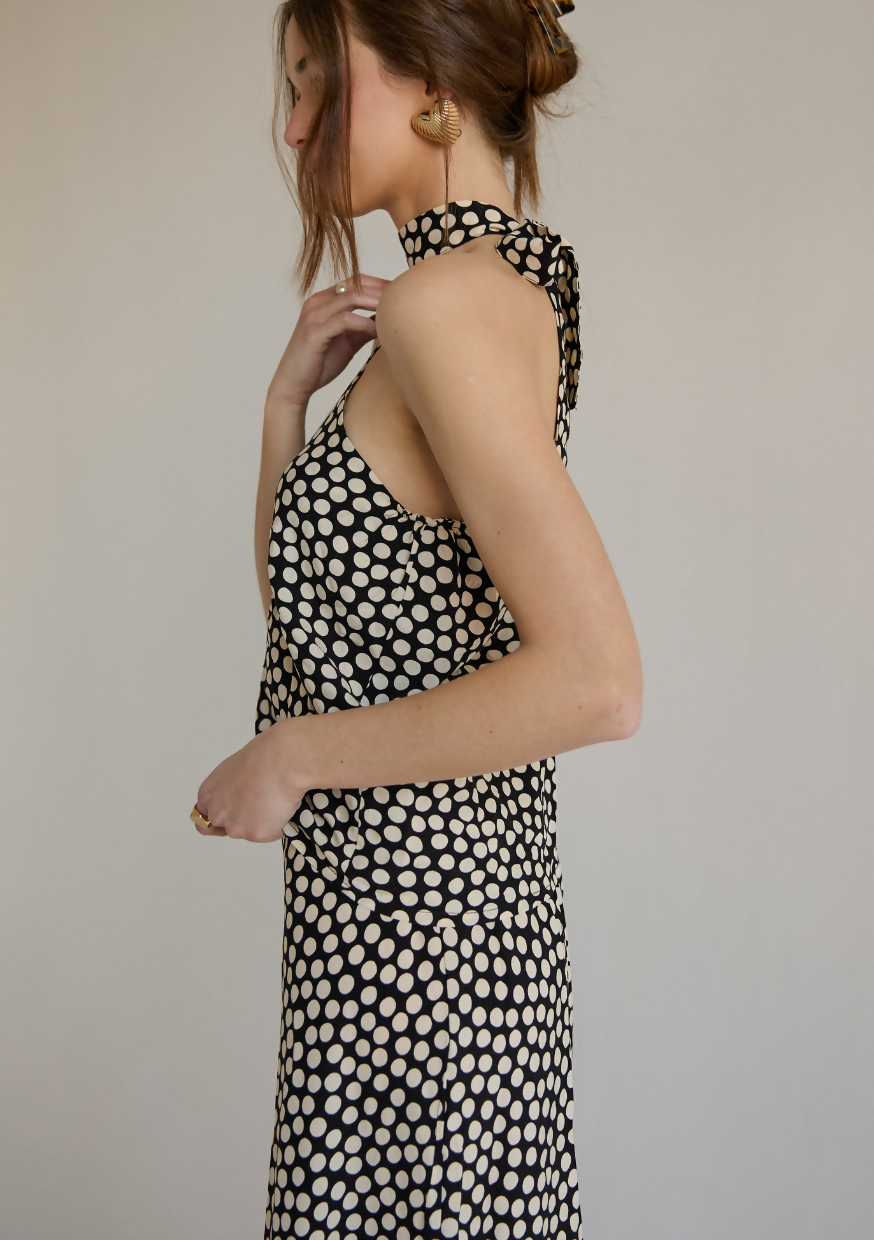 Leti dots top