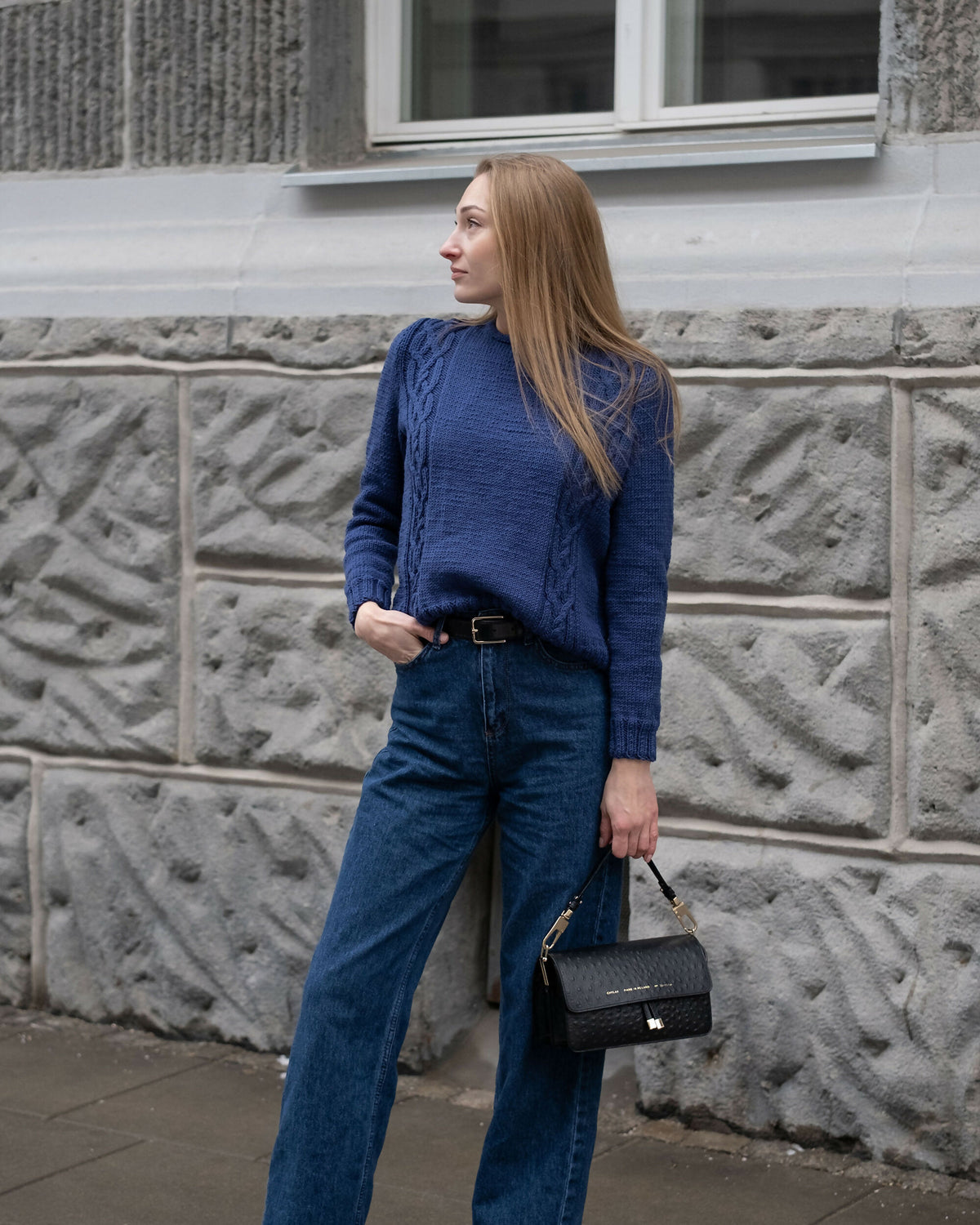 Sweter LAMIA – Granatowy